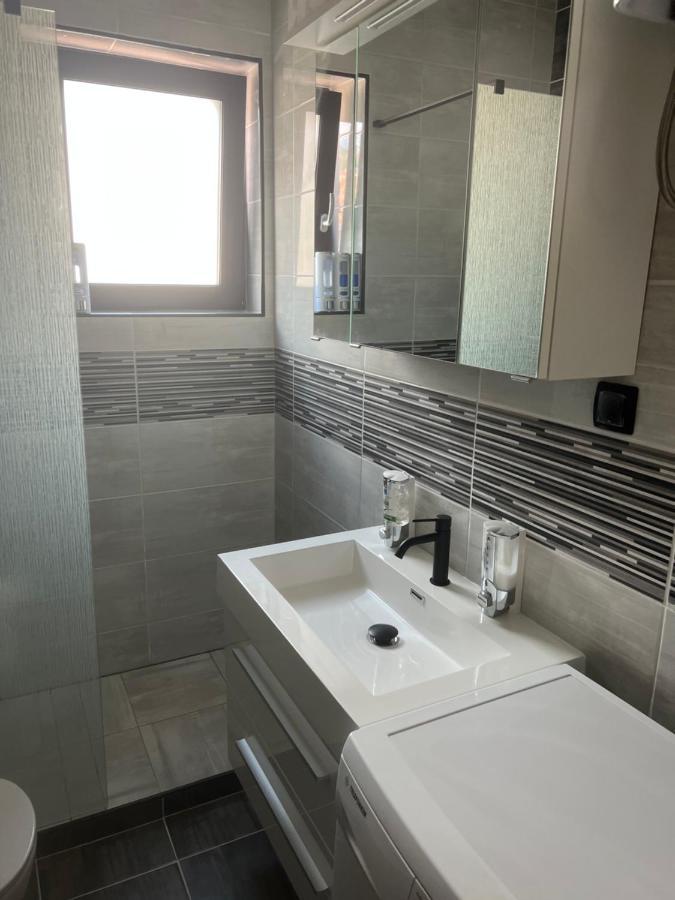Sun & More Apartment Crikvenica Bagian luar foto